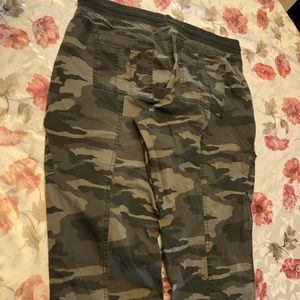 What is casual pants size 14 camouflage